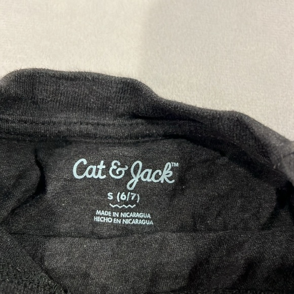 Bundle of 9 boys tops - size 7 - sweatshirts, button downs, graphic tees - Picture 10 of 14